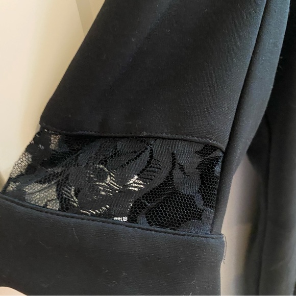 Maternity dress with leather detailing - Picture 4 of 5